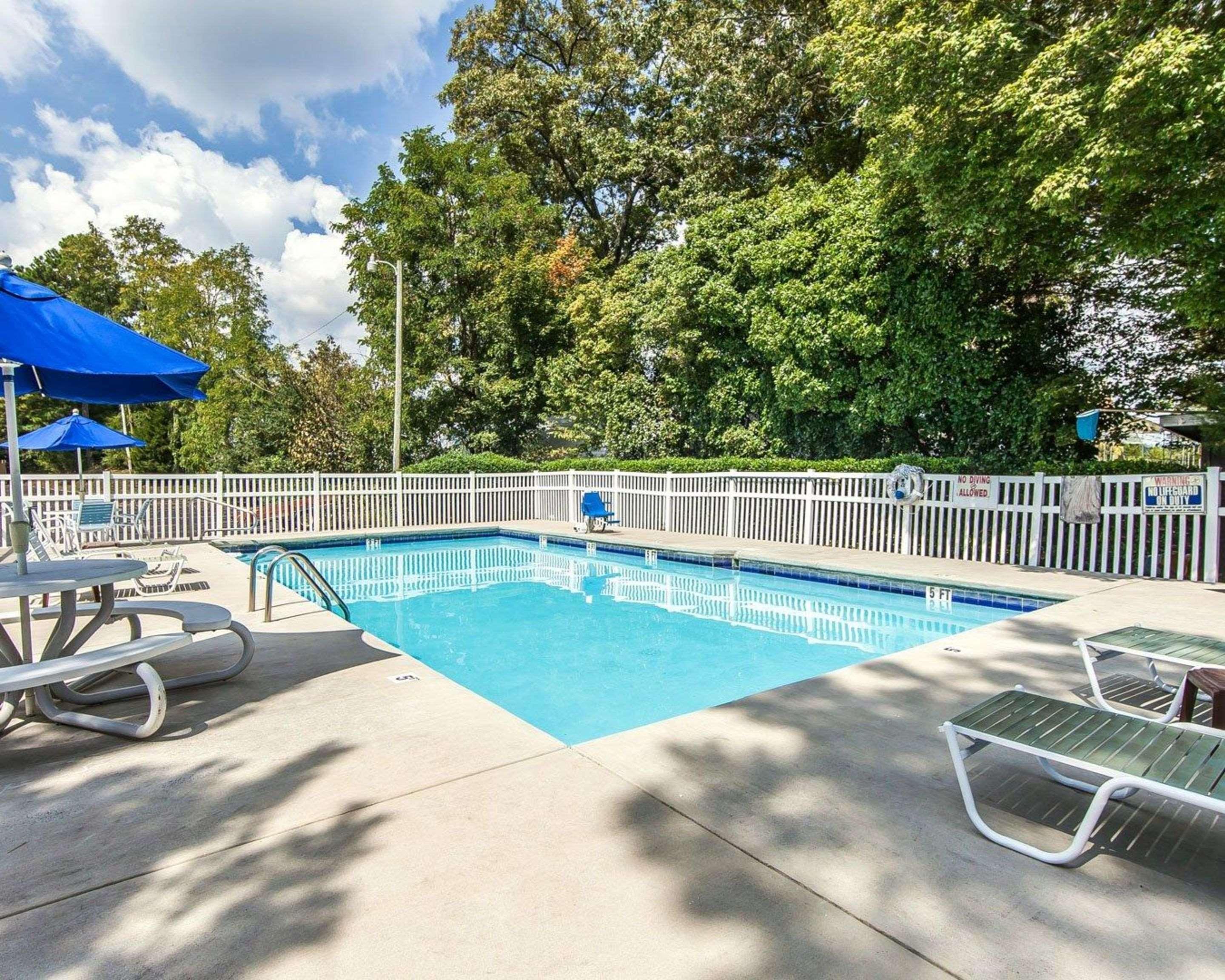 Econo Lodge Cleveland Exteriér fotografie